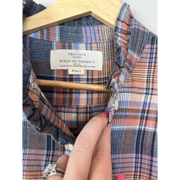 NWT Birds of Paradis By Trovata Ruffle Breezy Blouse Eclipse Plaid Button Down - Picture 4 of 7